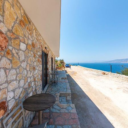 Santa Oliva Suites Ксамил Экстерьер фото
