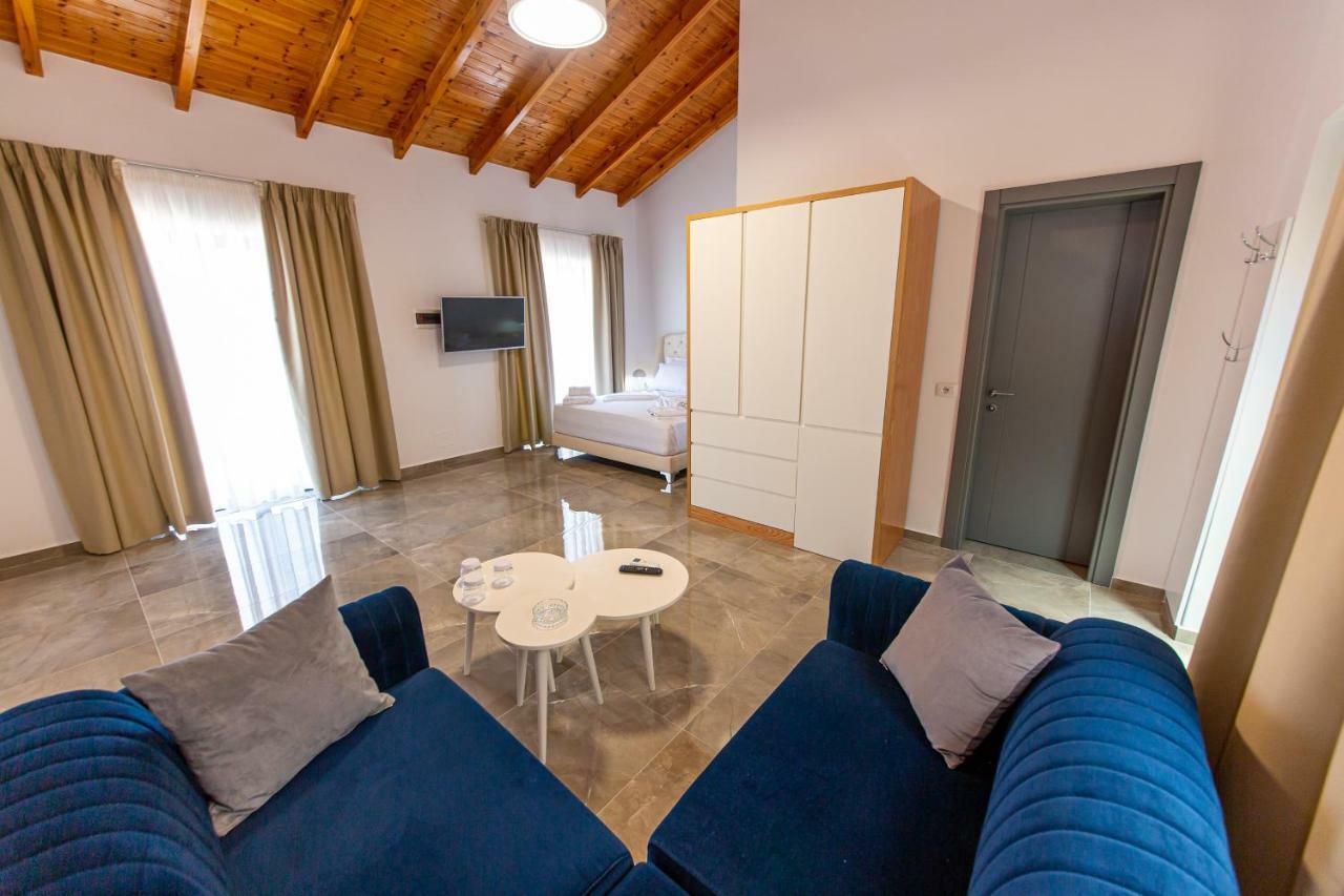 Santa Oliva Suites Ксамил Экстерьер фото