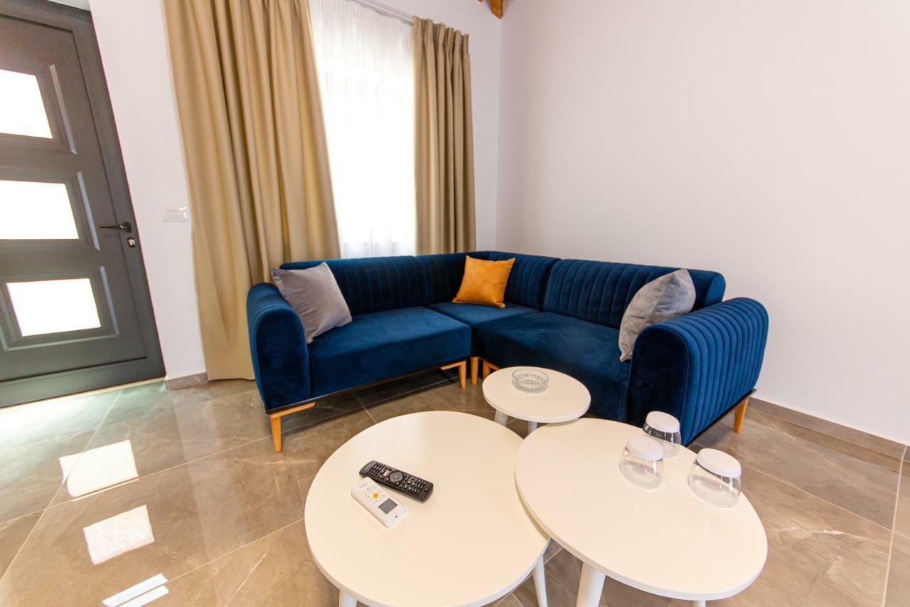 Santa Oliva Suites Ксамил Экстерьер фото