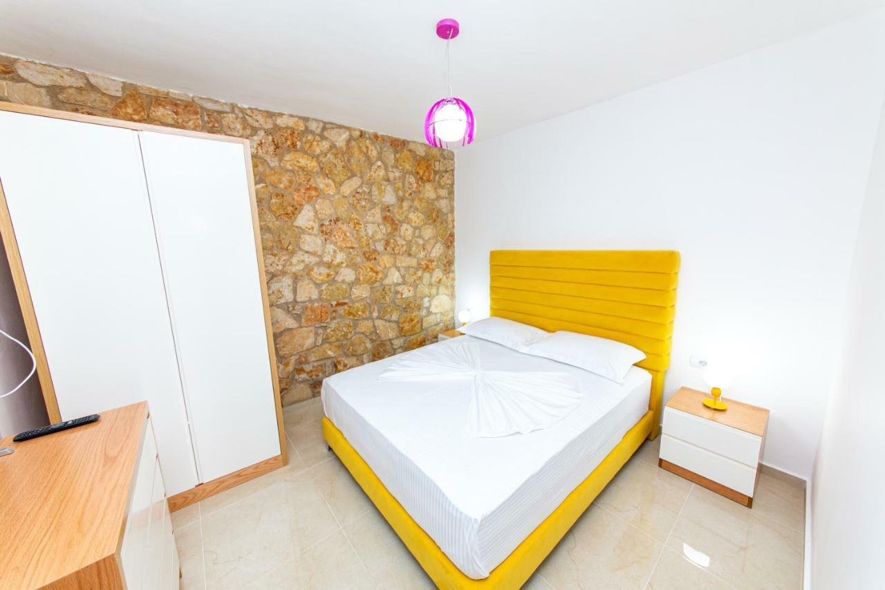 Santa Oliva Suites Ксамил Экстерьер фото