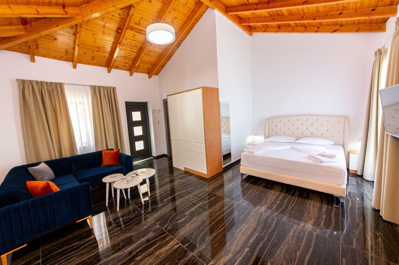 Santa Oliva Suites Ксамил Экстерьер фото