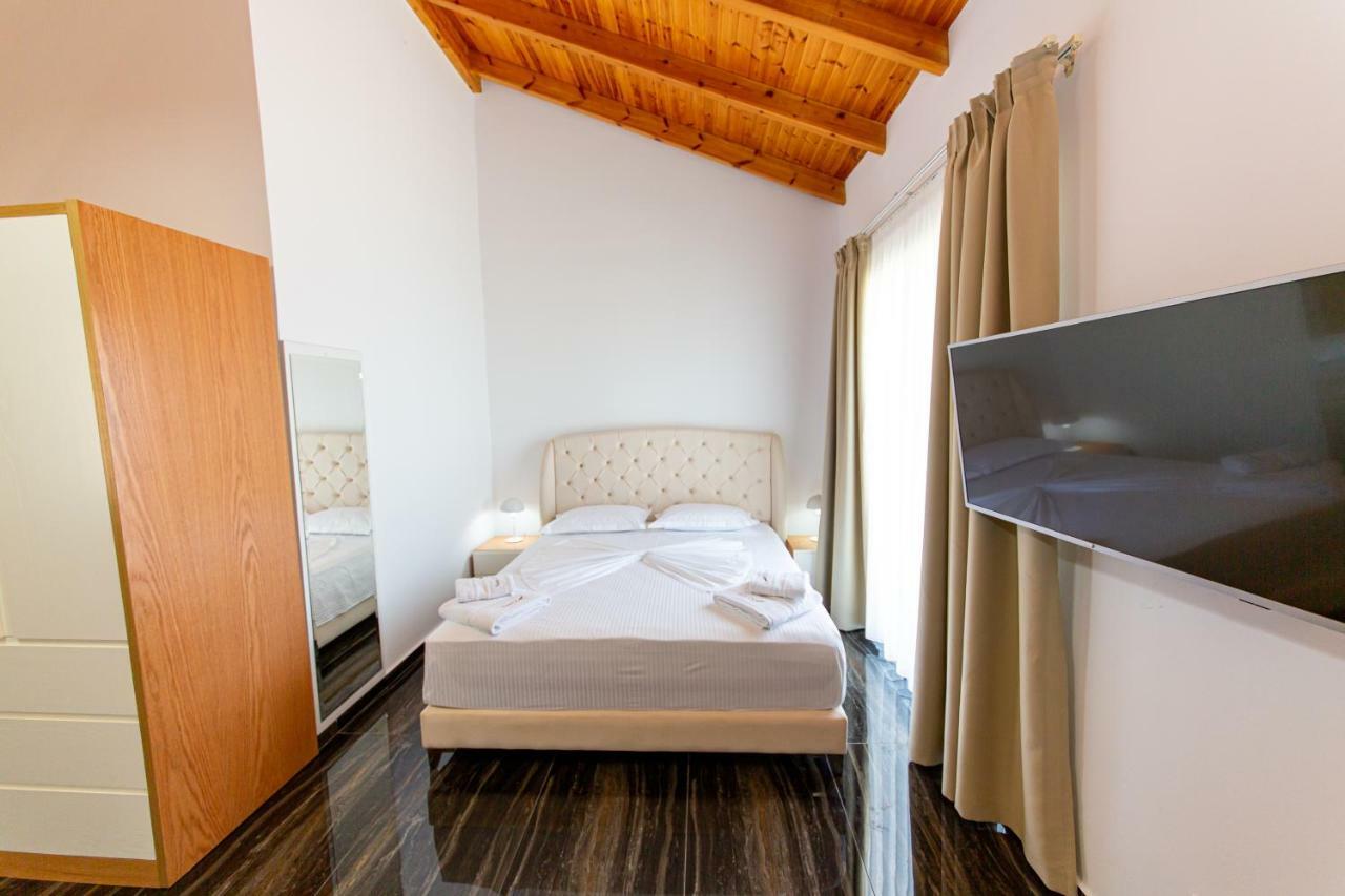 Santa Oliva Suites Ксамил Экстерьер фото